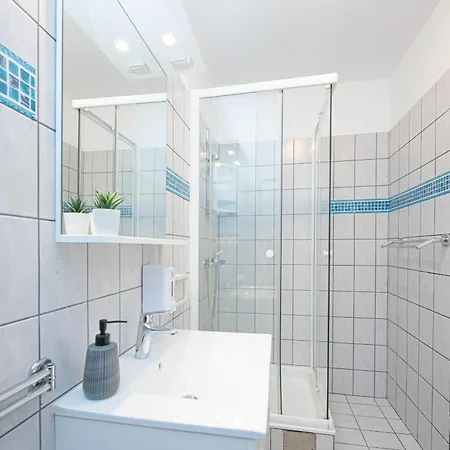 Apartman With Parking Space Sukosan, Zadar - 6131 *