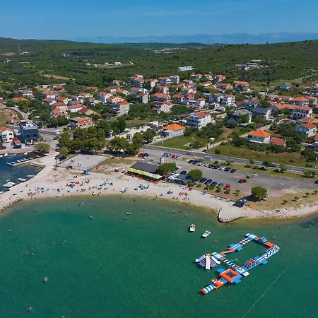 Апартаменты With Parking Space Sukosan, Zadar - 6131 Сукошан