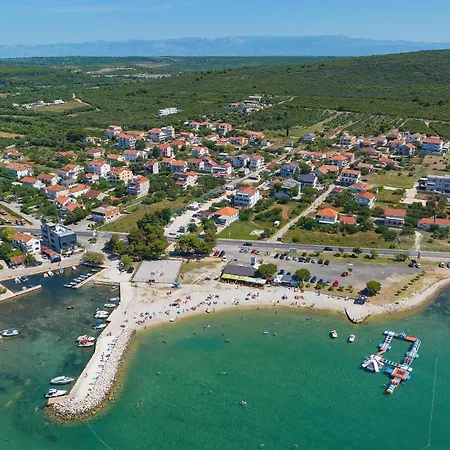 With Parking Space Sukosan, Zadar - 6131 Апартаменты Сукошан