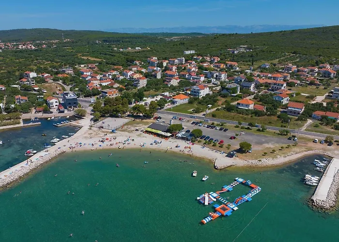 Апартаменты With Parking Space Sukosan, Zadar - 6131 Сукошан