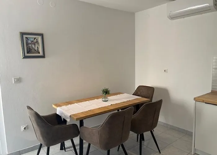 Апартаменты With Parking Space Sukosan, Zadar - 6131